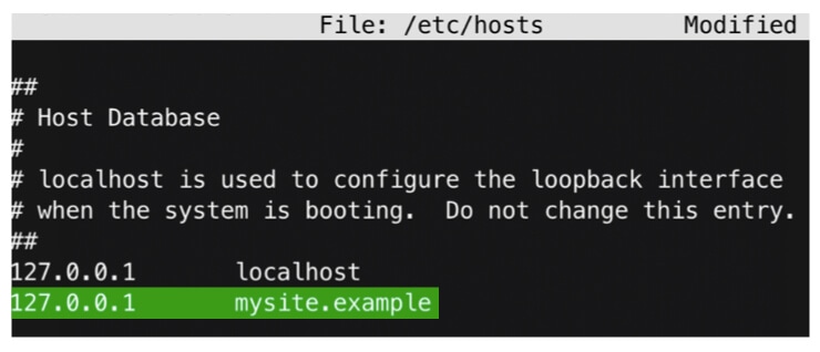 Скриншот терминала, редактирующего файл хостов