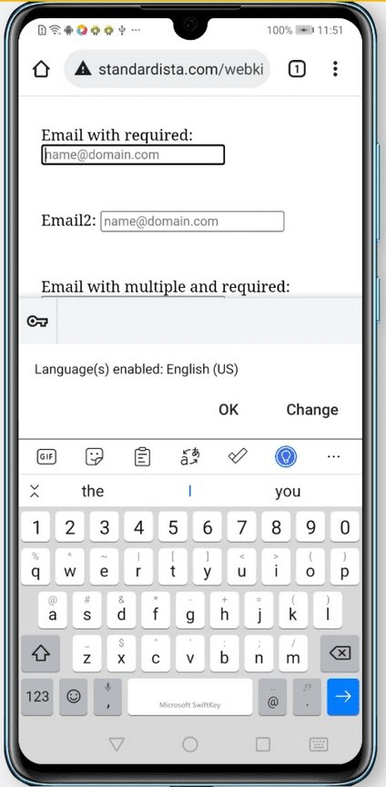 input type=email が表示されている Android キーボード。